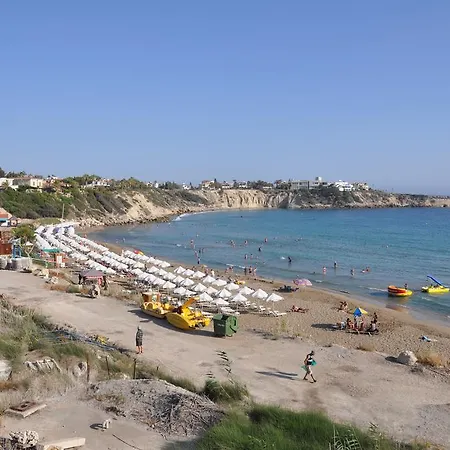 Apartment 13 Coral Bay