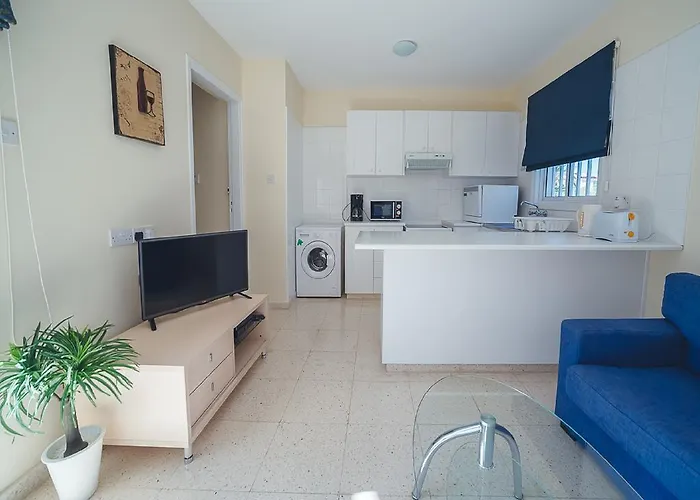 13 Apartment Coral Bay